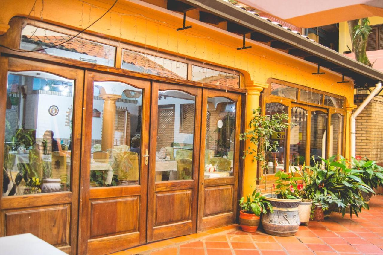 Hotel & Restaurante Guarania 埃斯特城 外观 照片